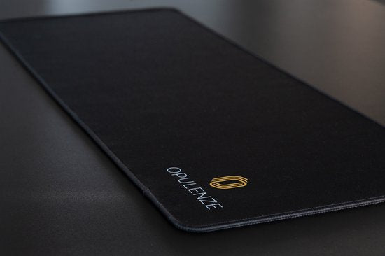 Velar Pad Desk Mat